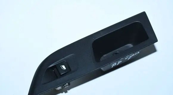 Opel Corsa F Electric window control switch 39176134 9830250680
