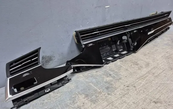 Audi RS Q8 Dashboard air vent grill cover trim 