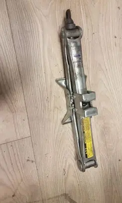 Toyota Celica T230 Lift Jack 0911120140