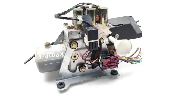 Mercedes-Benz CLK A208 C208 Convertible roof hydraulic pump A2088001748 A2088000230 DPE1100838