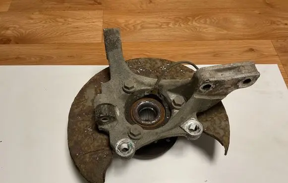 Saab 9-3 Ver2 Front wheel hub 6146500005 1001838