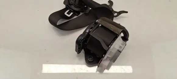 BMW X3 F25 Front seatbelt S2736725001
