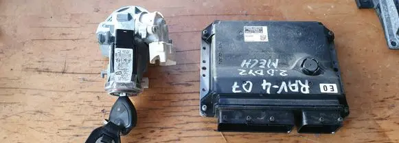 Toyota RAV 4 (XA30) Engine control unit/module 8966142C10 1758007742