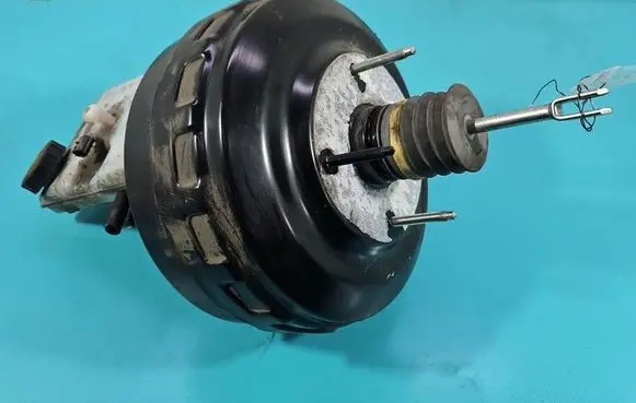 Renault Master III Brake booster 472100453R IMPRK1521947