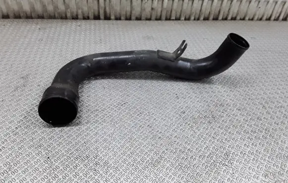 Chrysler Voyager Turbo air intake inlet pipe/hose