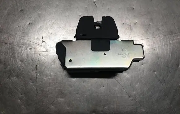 Peugeot 2008 I Tailgate/trunk/boot lock/catch/latch 9151487499