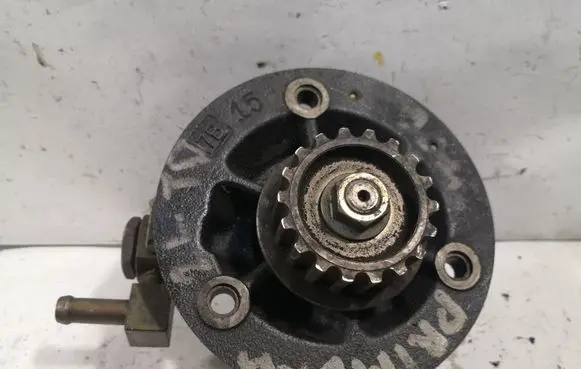 Nissan Primera Vacuum pump 146502J60