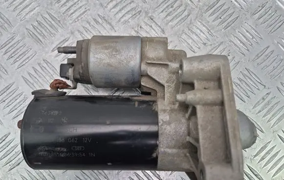 BMW 1 F20 F21 Starter motor 7638192 0001138062