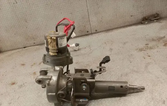 Toyota Avensis T270 Electric power steering pump 4525005690 6900001423