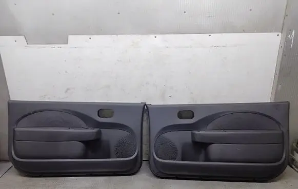 Renault Twingo II Door card panel trim set 