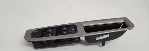 Volvo V50 Electric window control switch 30773210 03454100 240508
