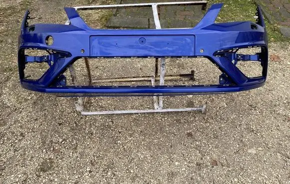 Seat Leon (5F) Front bumper 5F0807221AB