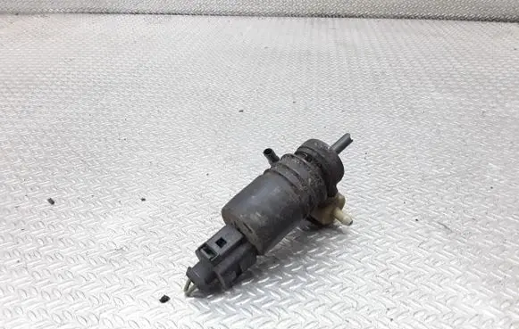 Audi A3 S3 8P Windscreen/windshield washer pump