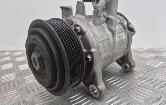 BMW 3 F30 F35 F31 Air conditioning (A/C) compressor (pump) 9330831 22527010 6SEU14A
