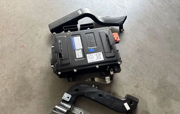 Hyundai Tucson TL Hybrid / electric car battery 375M0D7000