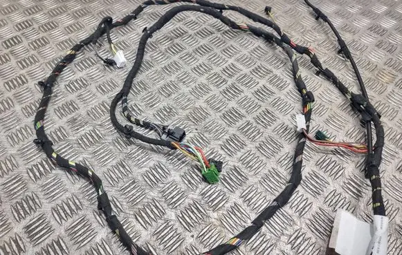 Mercedes-Benz E W212 Tailgate/trunk wiring harness A0009977651