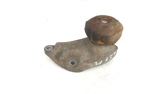 Audi A6 S6 C6 4F Engine mount bracket 4F0199339