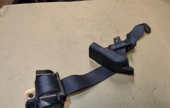 Chrysler Sebring (FJ - JX) Rear seatbelt 