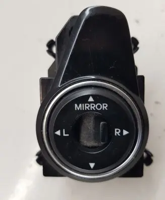 Hyundai i40 Wing mirror switch 39R4801230