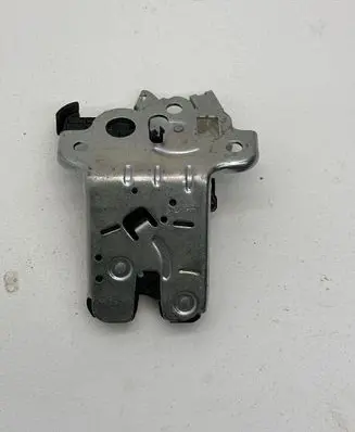 Skoda Octavia Mk3 (5E) Tailgate/trunk/boot lock/catch/latch 8R0827505A