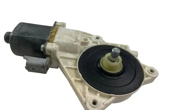 Nissan Micra Front door window regulator motor 0130822202