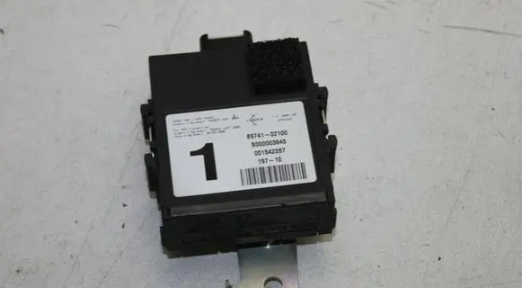 Toyota Auris 150 Door control unit/module 8974102100