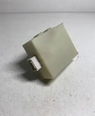 Toyota Avensis T250 Door control unit/module 8974105070 73668012 736680A
