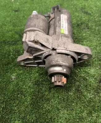 Volkswagen Golf V Starter motor 02T911023S 0712051869LK
