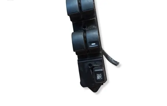 Mitsubishi Grandis Electric window control switch 515077 MN141066