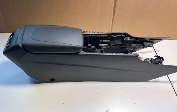 Opel Insignia B Armrest 3920772 1120174002 551186240