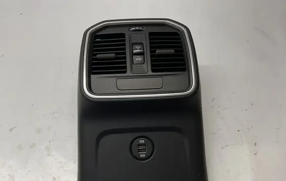 Porsche Macan (95B) Rear air vent grill 95B864378 95B864378D