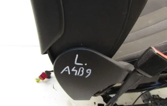 Audi A4 S4 B9 Seat airbag 095011