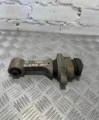 Hyundai i40 Engine mount bracket 219503Z150