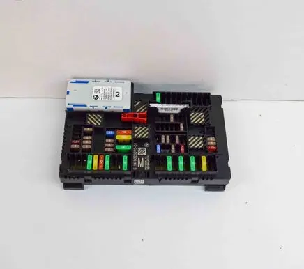 BMW X3 G01 Fuse module P00166264 8795478