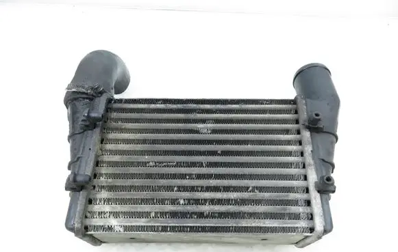 Volkswagen PASSAT B5 Intercooler radiator 058145805C