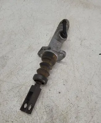 Audi 80 90 B3 Clutch master cylinder 893721401B