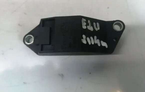 Mercedes-Benz E W211 Airbag deployment crash/impact sensor A0018209326