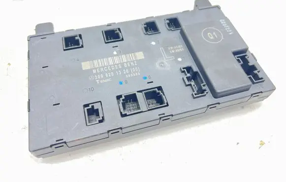 Mercedes-Benz CLK A209 C209 Door control unit/module 2098201326