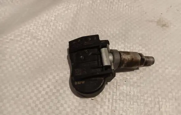 BMW 3 F30 F35 F31 Tire pressure sensor 6855539