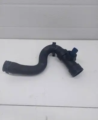 Audi A6 S6 C5 4B Engine coolant pipe/hose 4B0121049D