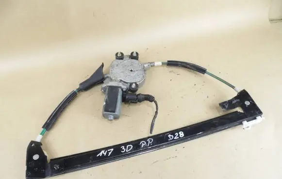 Alfa Romeo 147 Front door electric window regulator 32221001