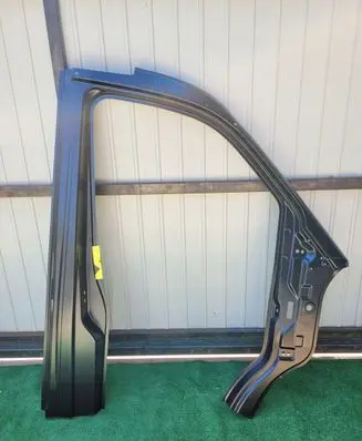 Volkswagen Crafter Side car body part 