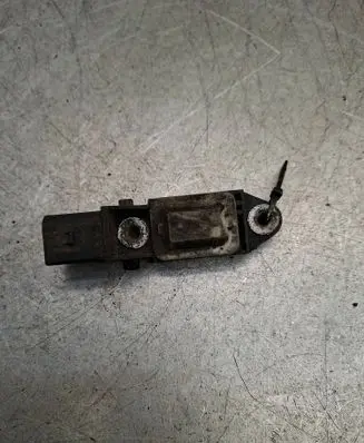 Mercedes-Benz E W211 Airbag deployment crash/impact sensor 0028201326 102966015