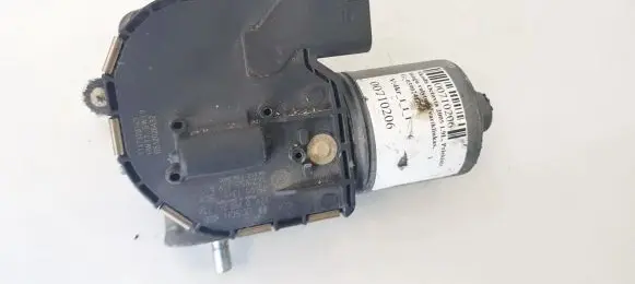Skoda Octavia Mk2 (1Z) Wiper motor 0390241756 1Z2955119A