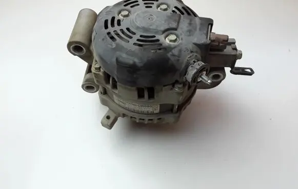 Toyota Auris E180 Generator/alternator 270600R090