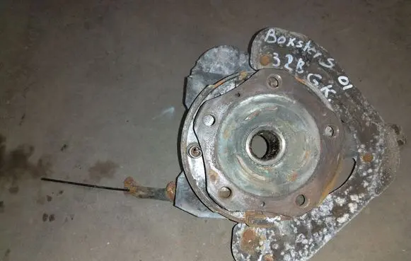 Porsche Boxster 986 Rear wheel hub