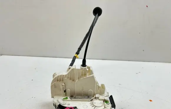 Jeep Grand Cherokee Front door lock P04589921AG