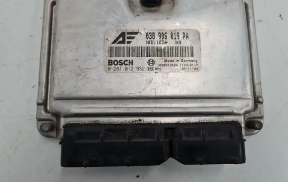Volkswagen Sharan Engine control unit/module 038906019PA 0281012932
