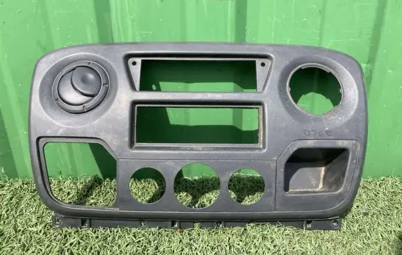 Renault Master III Panel trim 682600025R 275100015R