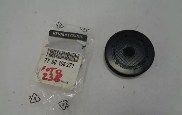 Renault Megane II Timing chain cover 7700106271